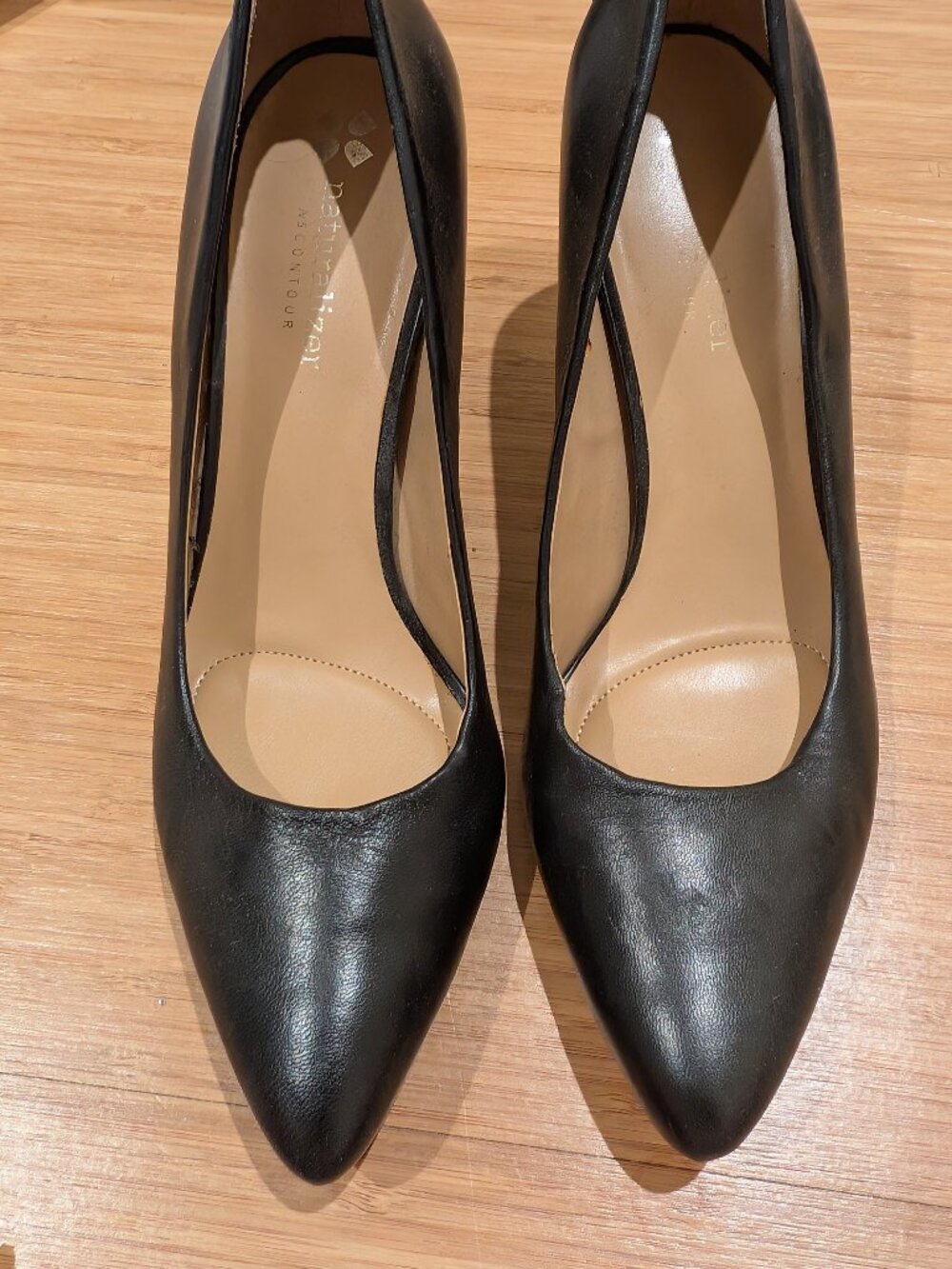 Naturalizer black heels, size 8.5 - COMFORTABLE!